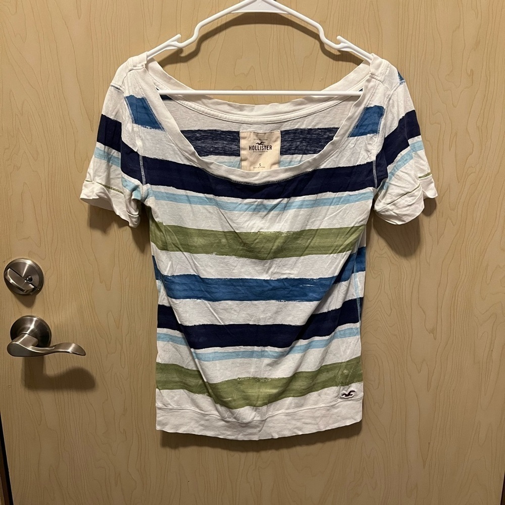 2010’s Hollister shirt